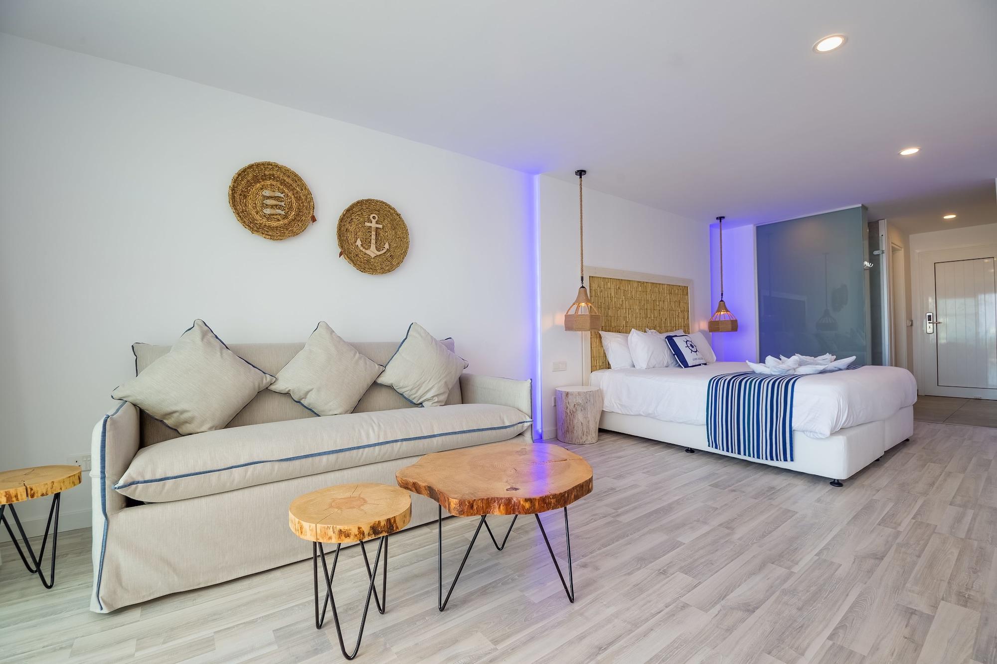 Blue Harbour Boutique Aparthotel Ayia Napa Ngoại thất bức ảnh
