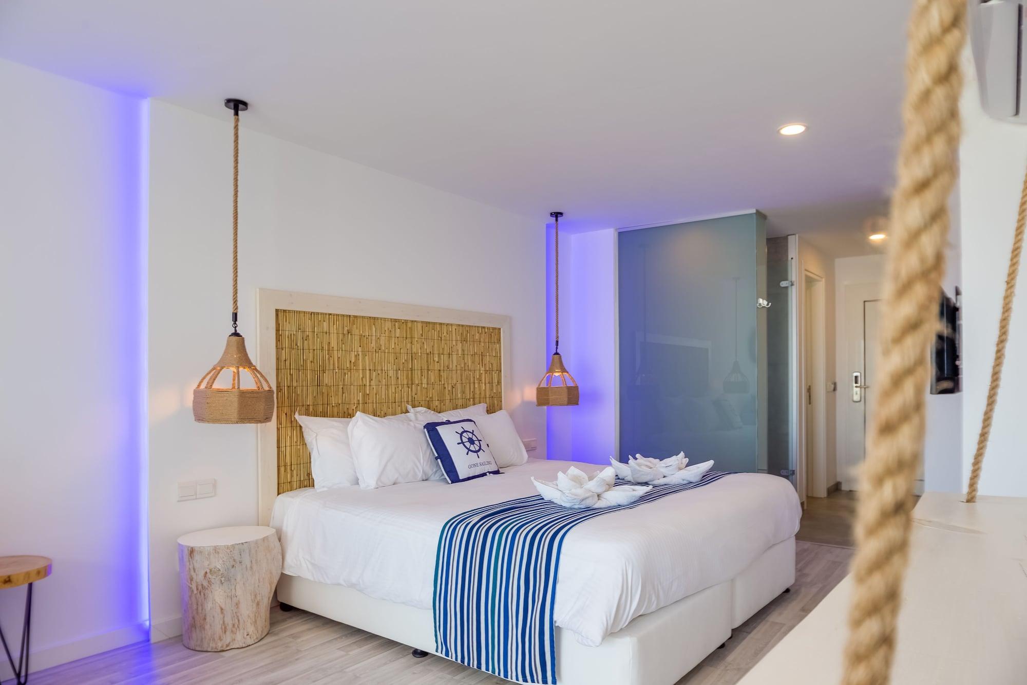 Blue Harbour Boutique Aparthotel Ayia Napa Ngoại thất bức ảnh