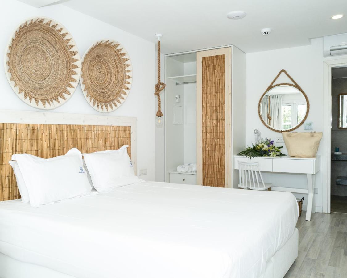 Blue Harbour Boutique Aparthotel Ayia Napa Ngoại thất bức ảnh