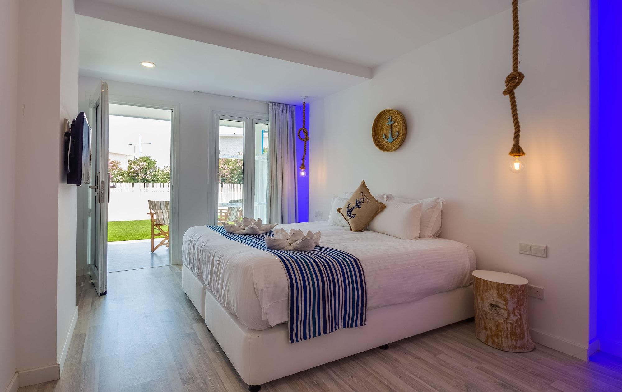 Blue Harbour Boutique Aparthotel Ayia Napa Ngoại thất bức ảnh
