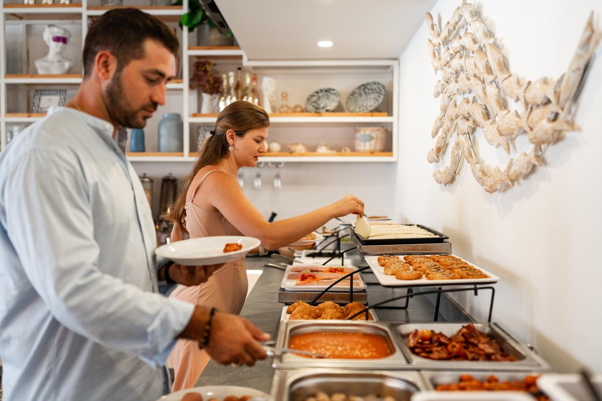 Blue Harbour Boutique Aparthotel Ayia Napa Ngoại thất bức ảnh