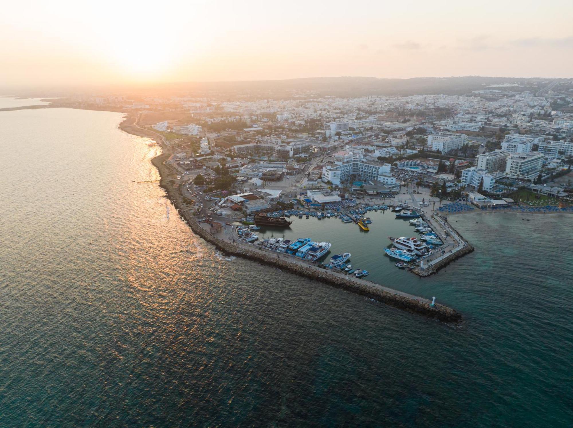 Blue Harbour Boutique Aparthotel Ayia Napa Ngoại thất bức ảnh