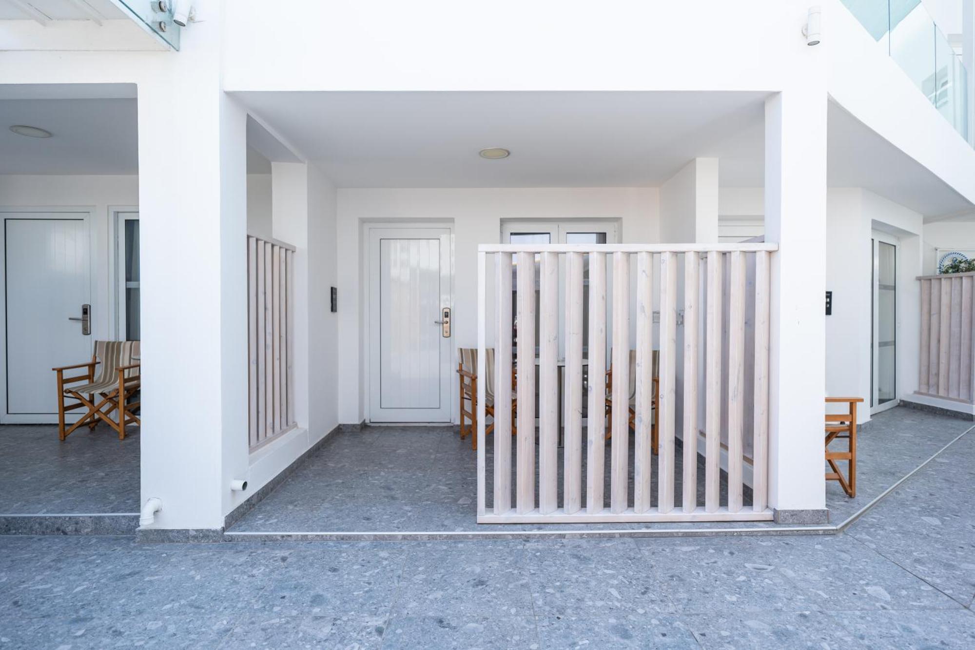 Blue Harbour Boutique Aparthotel Ayia Napa Ngoại thất bức ảnh