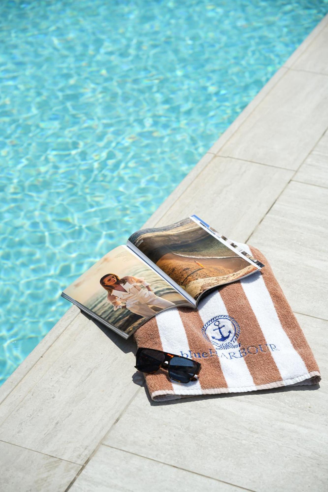 Blue Harbour Boutique Aparthotel Ayia Napa Ngoại thất bức ảnh