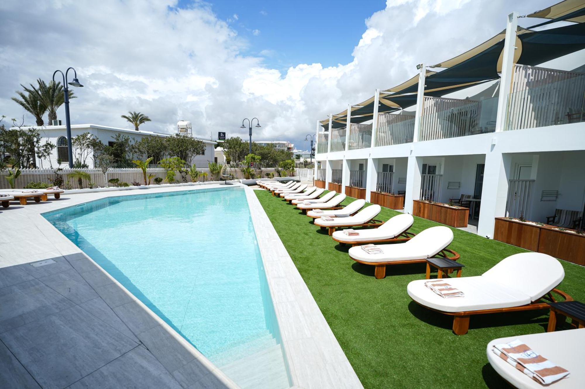 Blue Harbour Boutique Aparthotel Ayia Napa Ngoại thất bức ảnh